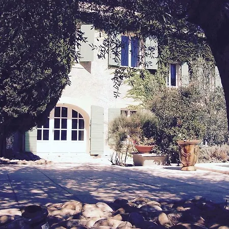 B&B Mas De L'arrivette 3*