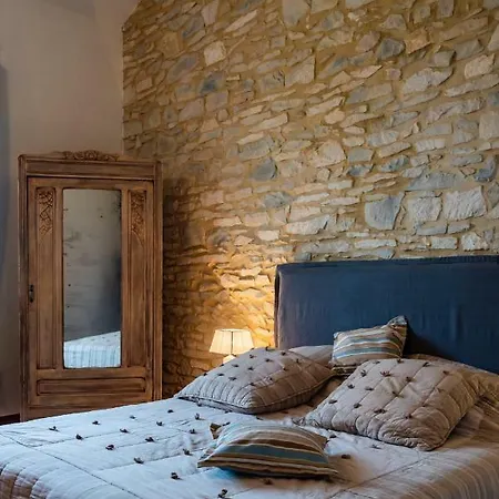 B&B Mas De L'arrivette 3*